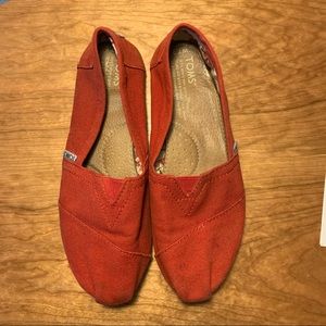 Red Toms Size 7.5